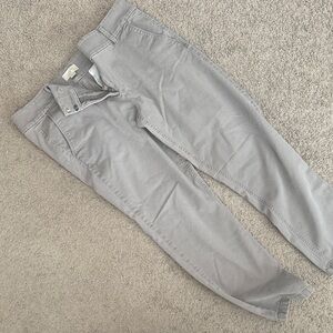 LOFT Women's Gray modern chino crop